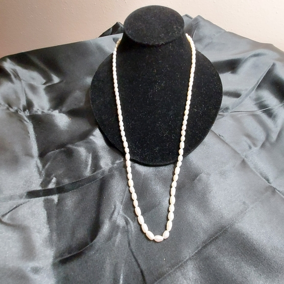 Vintage Seed Pearl necklace 12" w/ Silver Clasp. - Picture 4 of 9